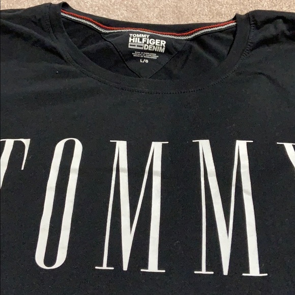 Two Tommy Hilfiger Tee Shirts - Picture 3 of 3